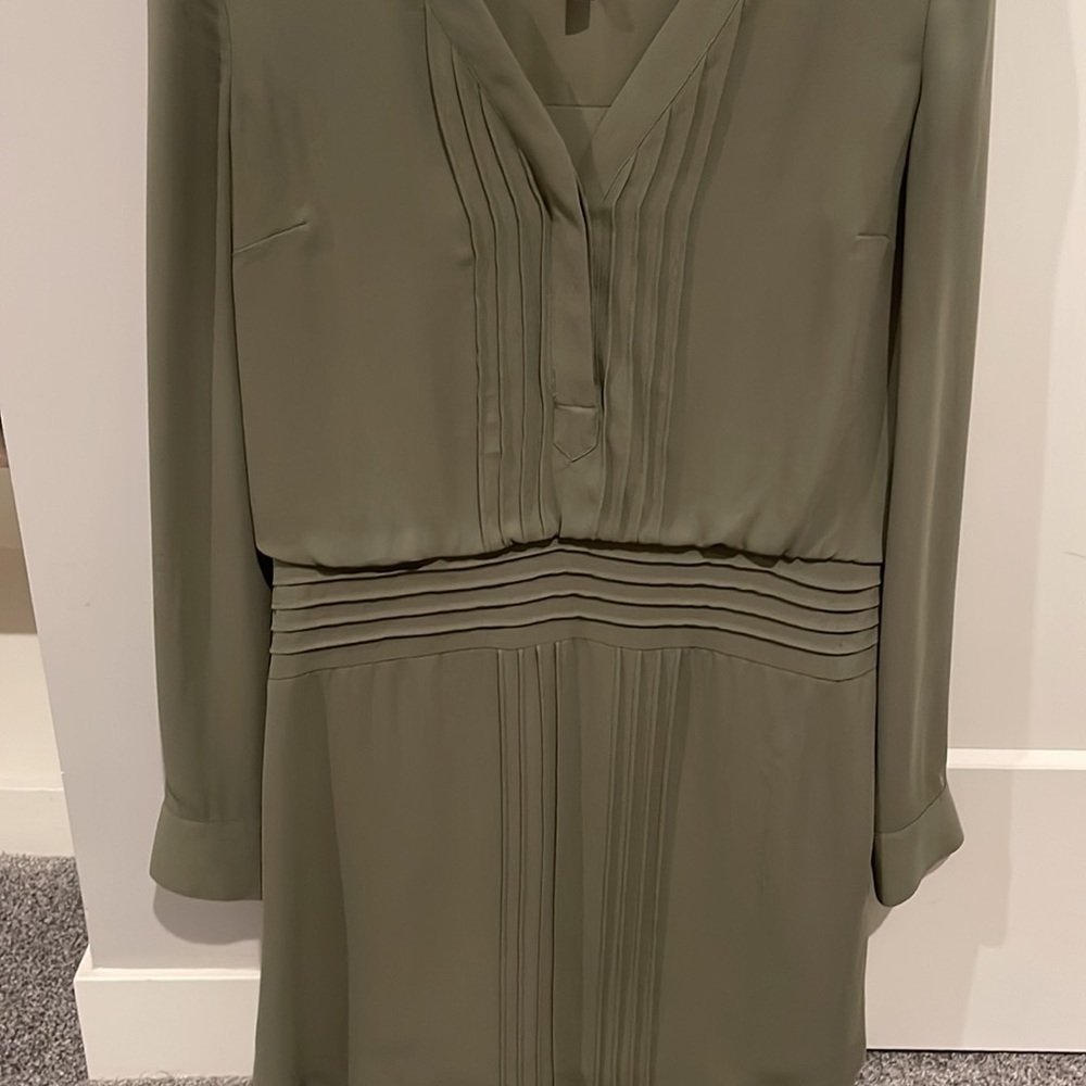 Dress - Picture 3 of 4